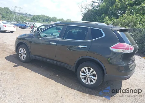 2015 Nissan Rogue Sv z USA, uszkodzony, nr VIN 5N1AT2MV8FC899870
